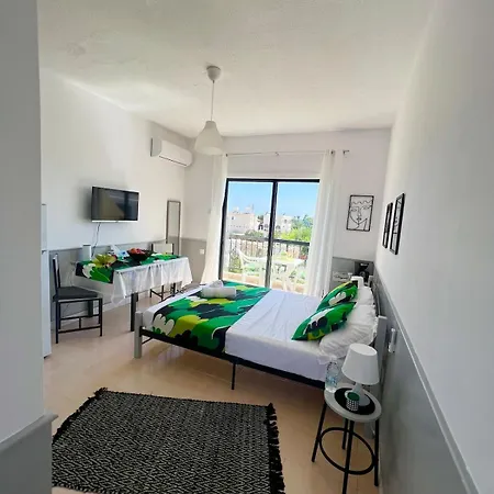 Azul By The C 10 Apartment *